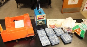 lot 30 image: Vintage 1969 Mattels Hot Wheels Factory w Box