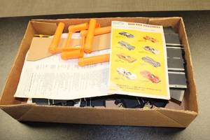 lot 35 image: Vintage Eldon 132 Scale Indianapolis Battery Operated Road Race Set