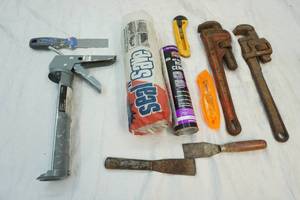 lot 9 image: tools