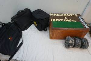 lot 10 image: foot locker and throw blanket