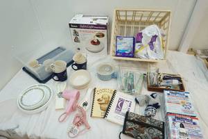 lot 11 image: soup crock and personal hygiene items