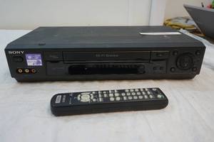lot 86 image: Sony VCR