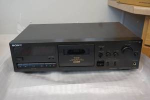 lot 101 image: Sony Cassette Deck