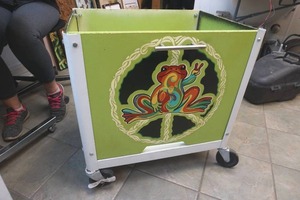 lot 157 image: Peace Frog rolling cart