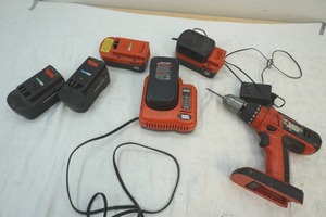 lot 182 image: Black & Decker batteries, drill and charger