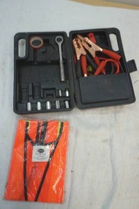 lot 191 image: emergency car kit