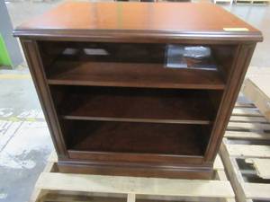 European Renaissance II Peninsula Desk in Cherry, HKR10993. (OPEN CORNER BASE ONLY - Missing Desk.)