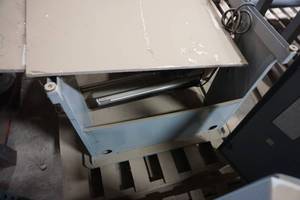 lot 54 image: Small Office Desk