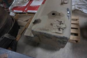 lot 68 image: 50 Gallon Under Truck Step Mount Diesel Fuel Tank