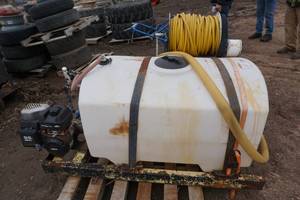 lot 193 image: TruckTrailer Bed ATV UTV Mount 120 Gallon Fertilizer Spray Tank