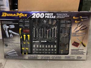 New 200pc Mechanics Tool Set (Box is over 3 Feet Long)