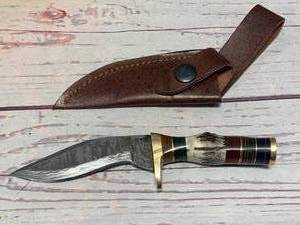 Custom Made Antler Damascus Knife (6 � Inches Long)