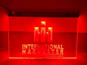 International Harvester Lighted Sign (7 �� x 12 Inch)