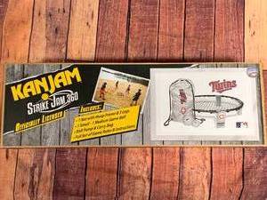 New Minnesota Twins Strike Jam Game $59 Retail