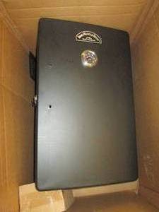 lot 25 image: landmanns 26 inch electric smoker us...