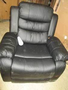 lot 44 image: comfort products oscar massage recl...