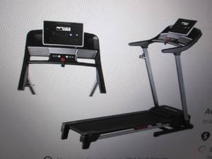 lot 62 image: proform 305 cst treadmill open box...