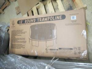lot 94 image: 12 foot trampoline open box ...