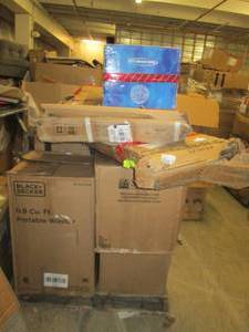 lot 130 image: pallet of misc items that need work...