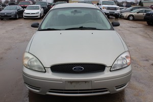2004 FORD TAURUS FFV 4D SEDAN SE