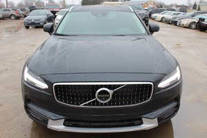 2018 VOLVO V90 CROSS COUNTRY 4D WAGON T5 - One Owner -