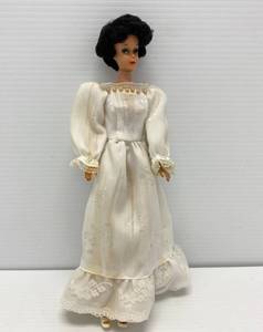 lot 17 image: Vintage 1958 Dark Haired Barbie ( Oily Skin)
