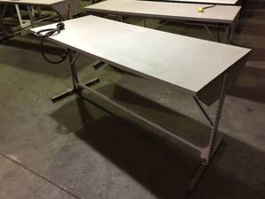 lot 41 image: Powered Commercial Work Table