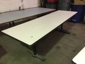 lot 45 image: Heavy Duty Table