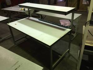 lot 48 image: Powered Commercial Work TableStation