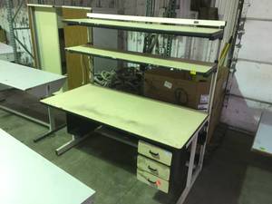 lot 52 image: Powered Commercial Work TableStation