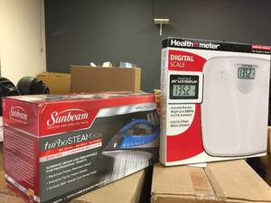 lot 106 image: Sunbeam Turbo Steam Iron & Health-O-Meter Digital Scale