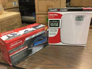 lot 86 image: Sunbeam Turbo Steam Iron - Health-O-Meter Digital Scale