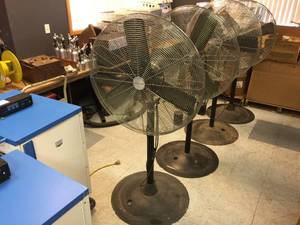 lot 40 image: King-Of-Fans 30 Pedestal Fan