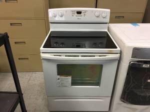 lot 36 image: Amana Electric Range