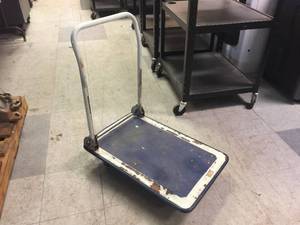 lot 125 image: Roll Around Shop Cart