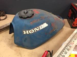 lot 132 image: Vintage Honda Wheeler Metal Gas Can