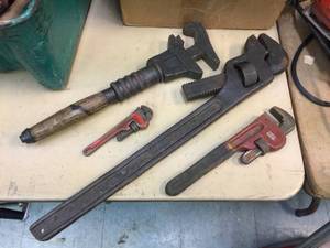 lot 137 image: Vintage Monkey-Pipe-Offset Wrenches