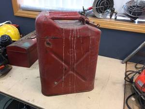 lot 130 image: Vintage U.S. Jerry Fuel Can Dated 1943-WW2