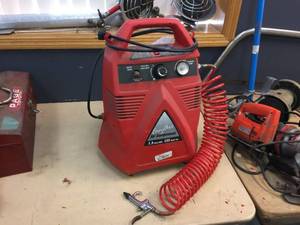 lot 121 image: Easy Air Portable Electric Air Compressor