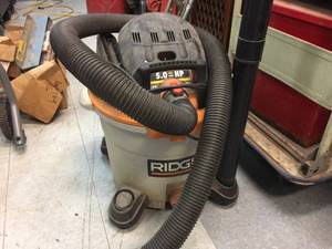 lot 122 image: Ridgid ShopVac