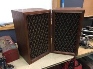 lot 146 image: Pair Vintage Pioneer CS-77 Speakers