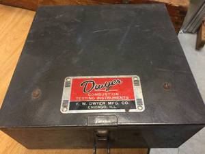 lot 155 image: Vintage Dwyer Combustion Testing InstrumentCO2 Testor