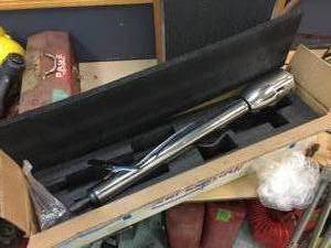 lot 177 image: Like New Speedway Motors 30 Chrome GM Steering Column