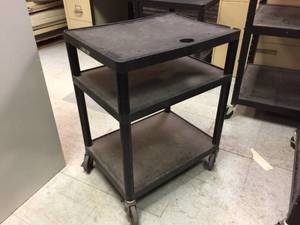 lot 189 image: Composite Plastic Rolling Cart