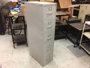 lot 194 image: Metal 5 Drawer File Cabinet