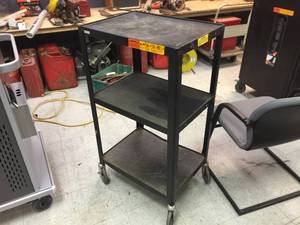 lot 196 image: Metal 3 Tier Rolling Cabinet
