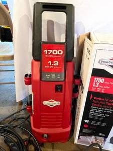 lot 79 image: Briggs and Stratton Power Washer