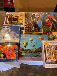 lot 86 image: Large Puzzle Lot