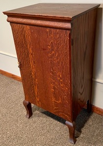 lot 36 image: Vintage Music Holder Cabinet