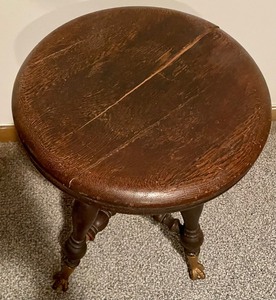 lot 107 image: Vintage Claw Foot Piano Stool
